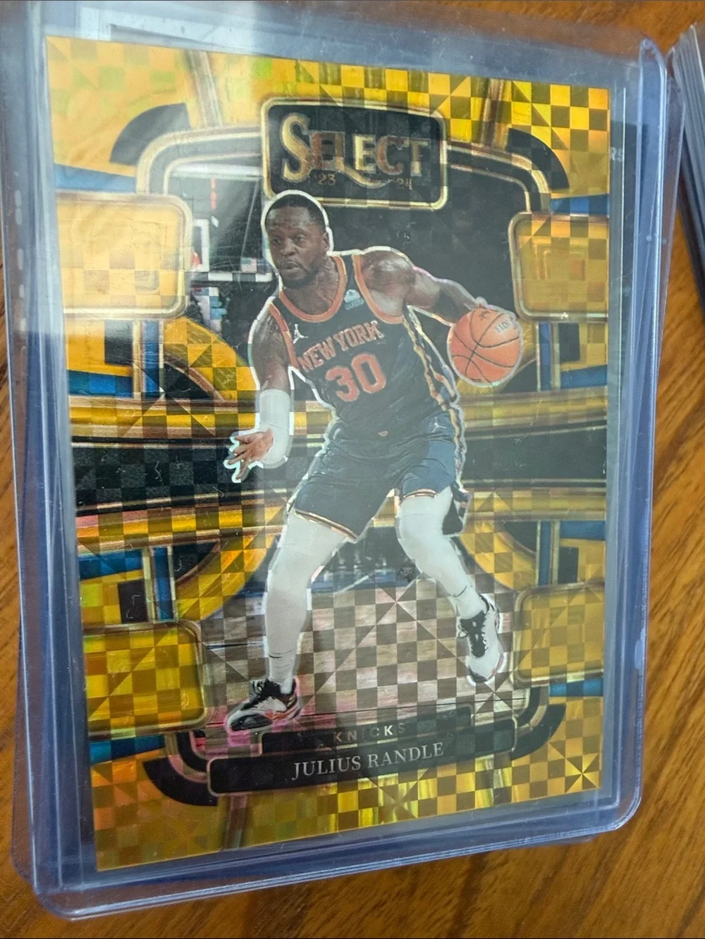 Select Julius Randle Gold Prizm Basketball Card - Knicks